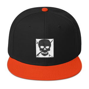 Gorra Snapback marcada con Board Life